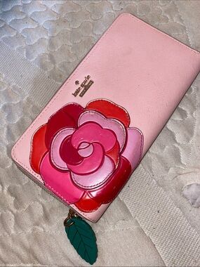kate spade pink floral zip-around wallet with red & fuchsia applique